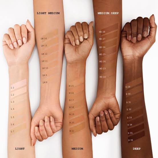 PAT McGRATH LABS- Skin Fetish: Sublime Perfection Foundation- Light 7